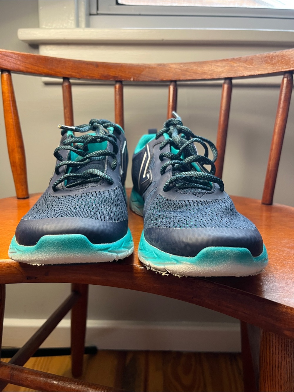 VIONIC Brisk Miles Women’s Sneakers Blue Teal Ombre Athletic Walking Shoes 8.5 - Picture 2 of 11